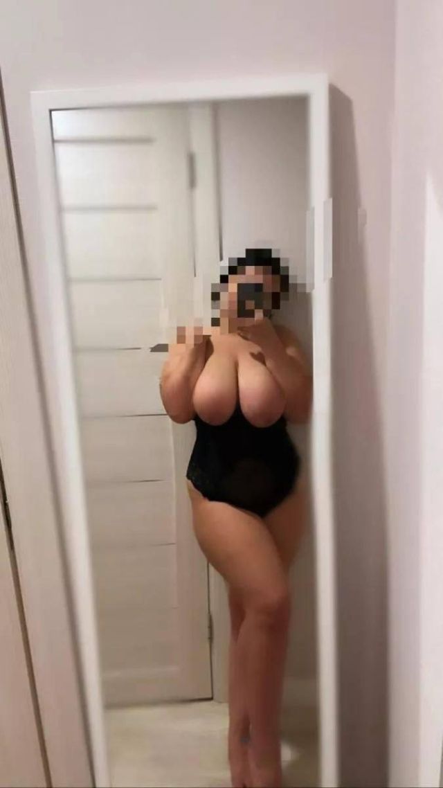 Индивидуалка Юля Виз