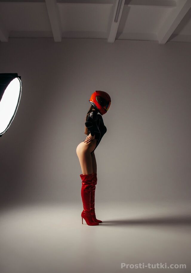 Индивидуалка Крис Академический Фотография 