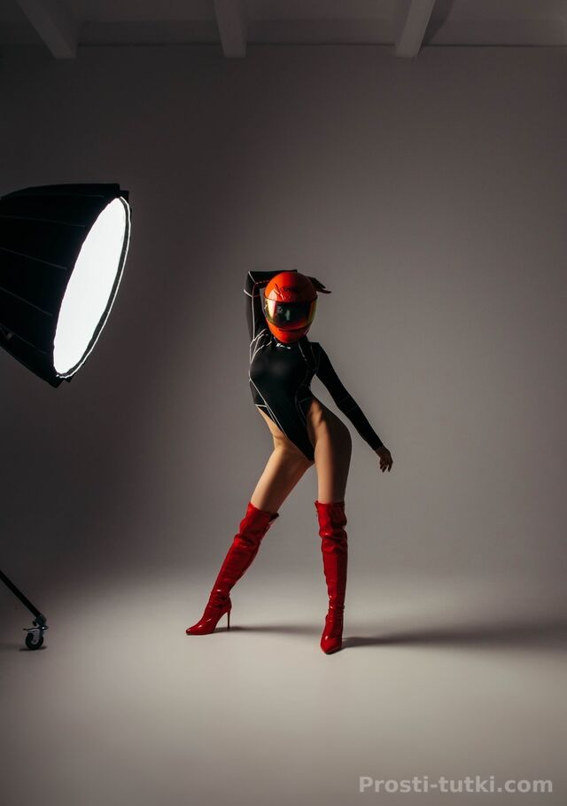 Индивидуалка Крис Академический Фотография 